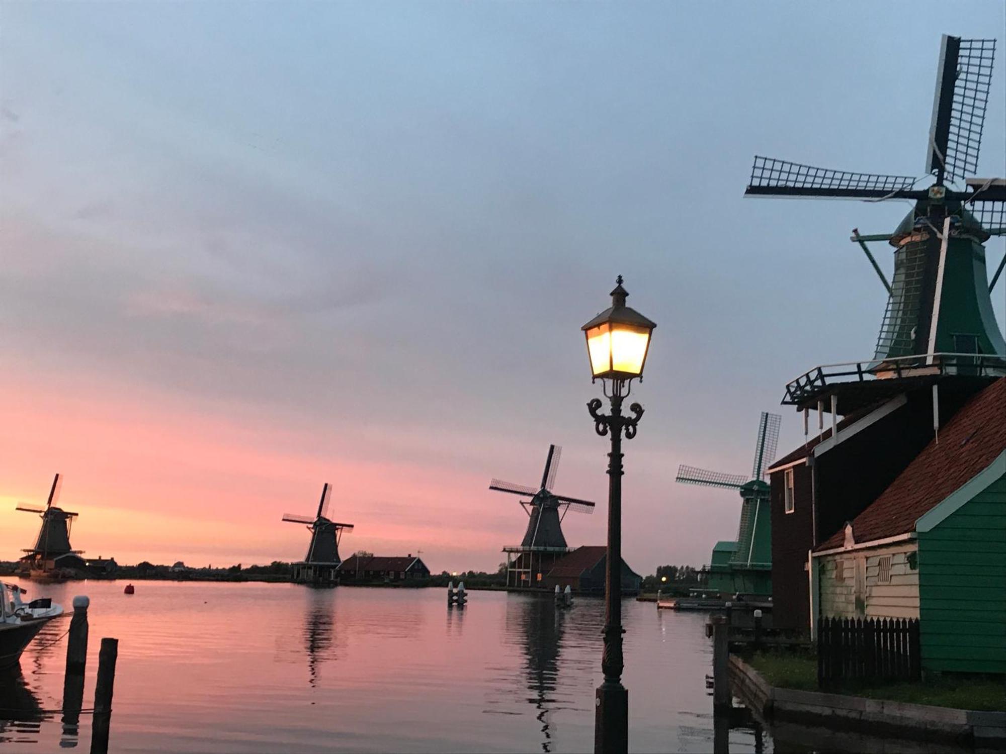 Stay Overnight At Windmill Village Zaanse Schans - Amsterdam ซานดาม ภายนอก รูปภาพ